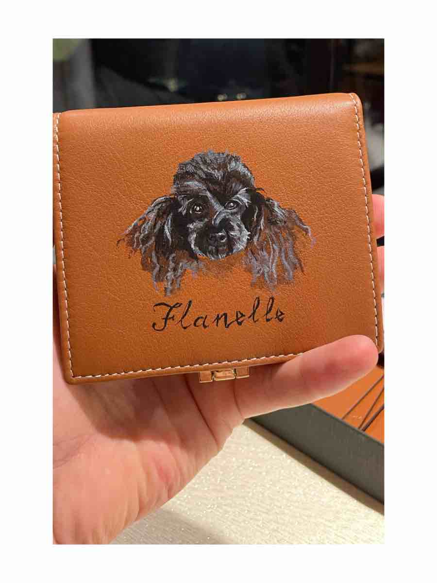 Personalised painted small leather good