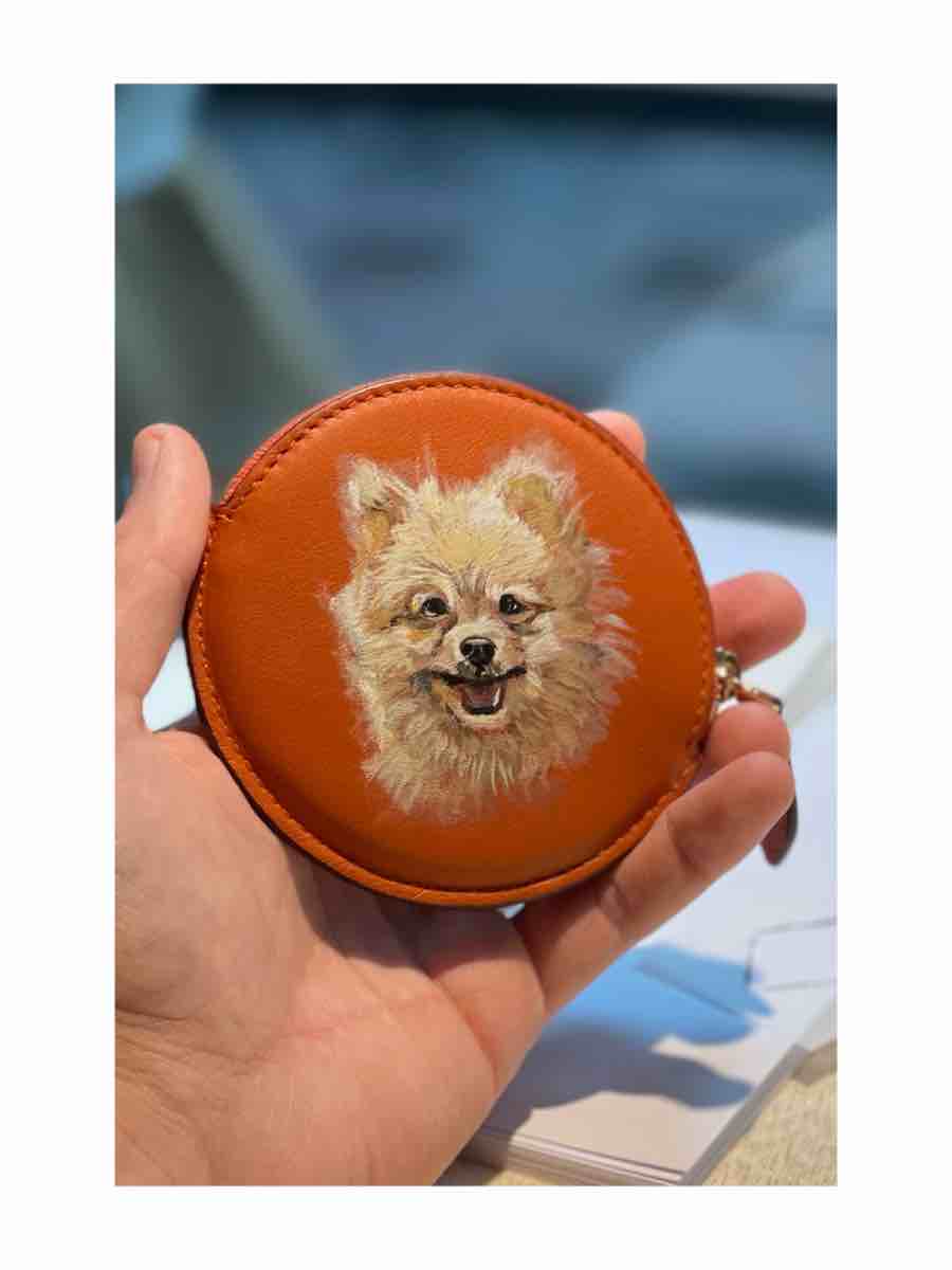 Personalised painted small leather good